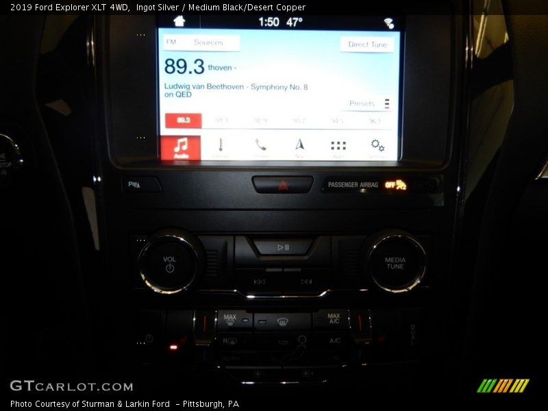 Ingot Silver / Medium Black/Desert Copper 2019 Ford Explorer XLT 4WD