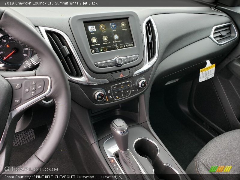 Summit White / Jet Black 2019 Chevrolet Equinox LT