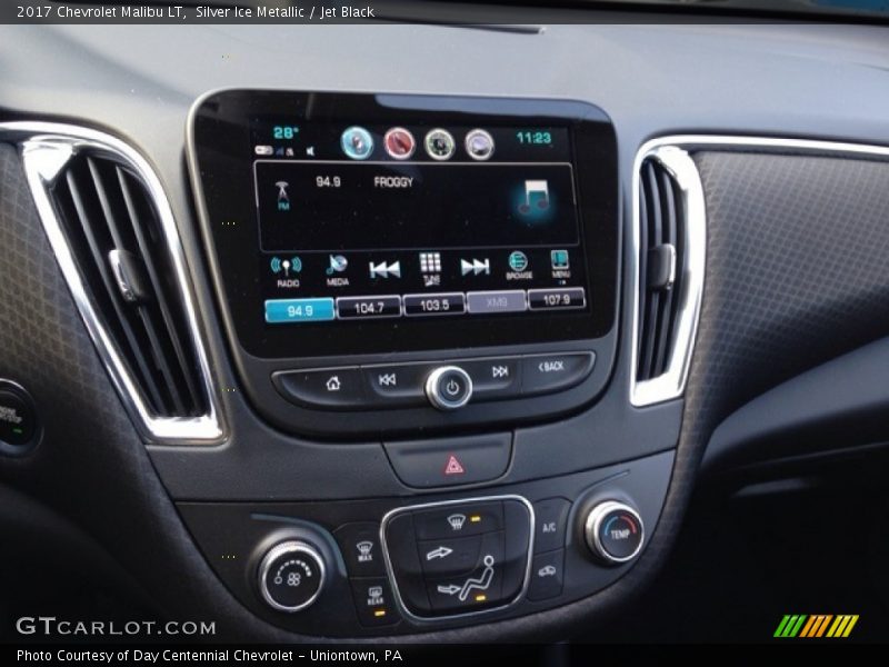 Silver Ice Metallic / Jet Black 2017 Chevrolet Malibu LT