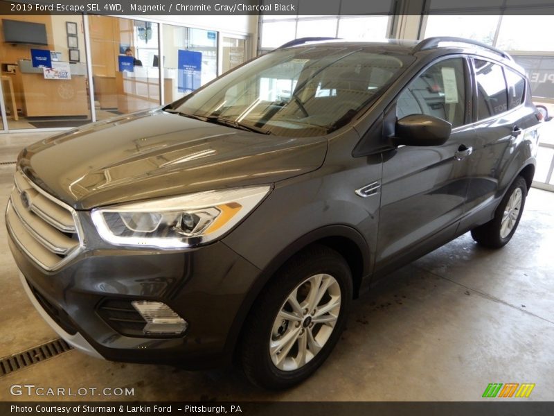 Magnetic / Chromite Gray/Charcoal Black 2019 Ford Escape SEL 4WD