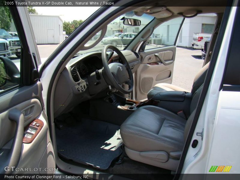 Natural White / Taupe 2005 Toyota Tundra X-SP Double Cab