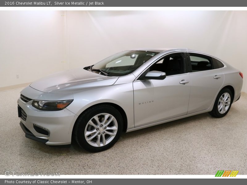 Silver Ice Metallic / Jet Black 2016 Chevrolet Malibu LT