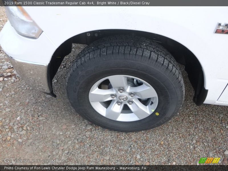 Bright White / Black/Diesel Gray 2019 Ram 1500 Classic Tradesman Regular Cab 4x4