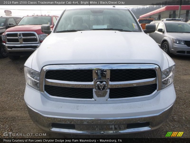 Bright White / Black/Diesel Gray 2019 Ram 1500 Classic Tradesman Regular Cab 4x4