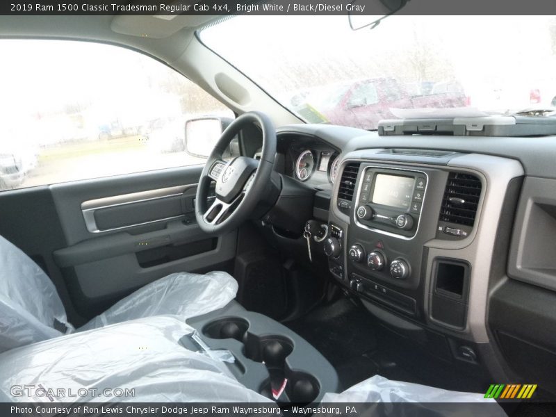 Bright White / Black/Diesel Gray 2019 Ram 1500 Classic Tradesman Regular Cab 4x4