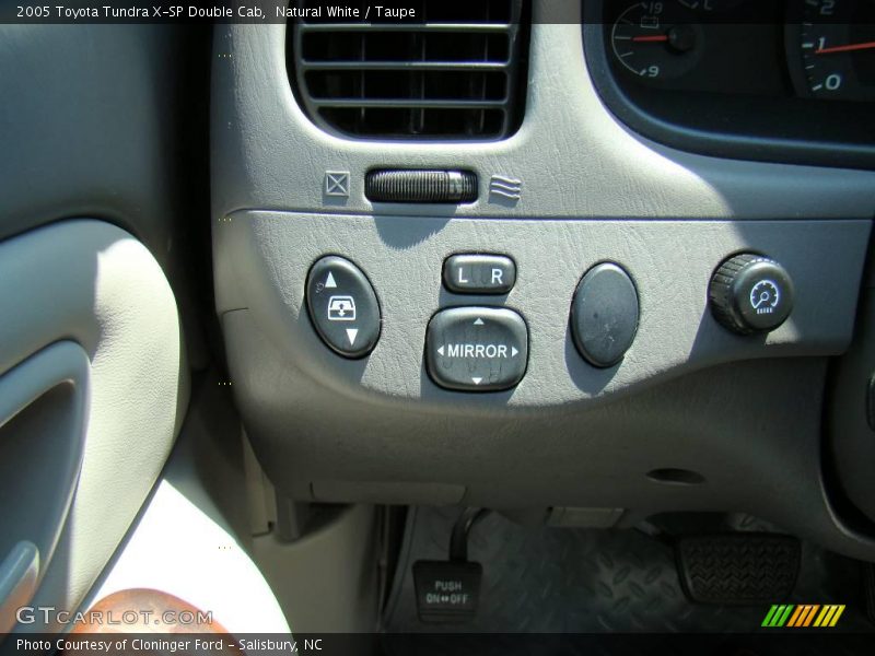 Natural White / Taupe 2005 Toyota Tundra X-SP Double Cab