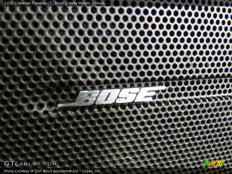 Black Granite Metallic / Ebony 2010 Chevrolet Traverse LT