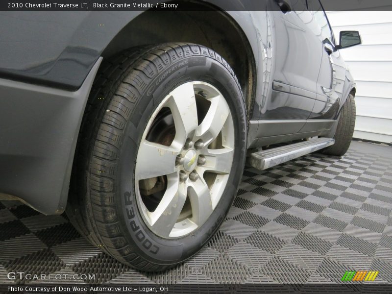Black Granite Metallic / Ebony 2010 Chevrolet Traverse LT