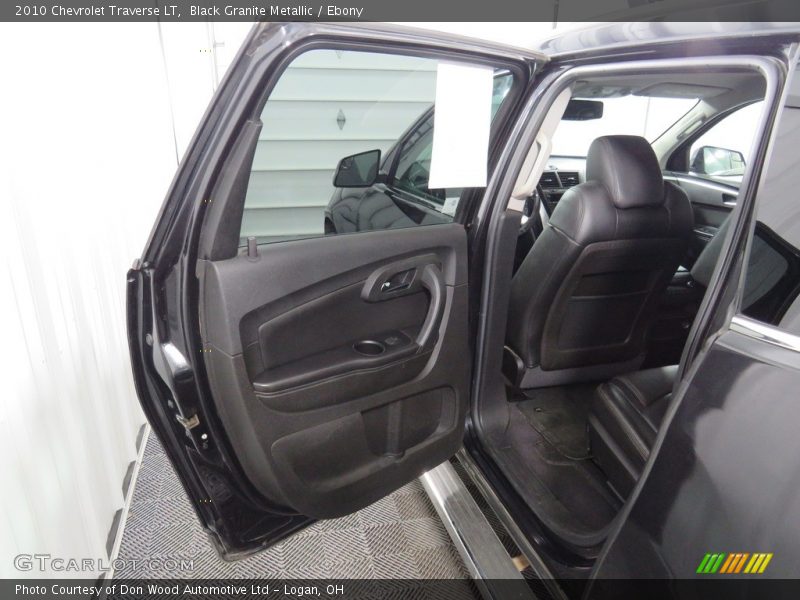 Black Granite Metallic / Ebony 2010 Chevrolet Traverse LT