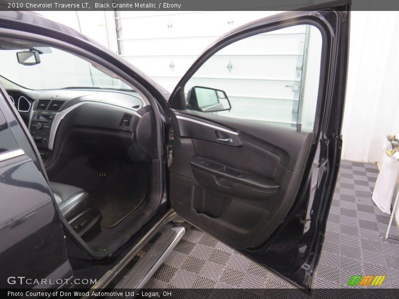 Black Granite Metallic / Ebony 2010 Chevrolet Traverse LT