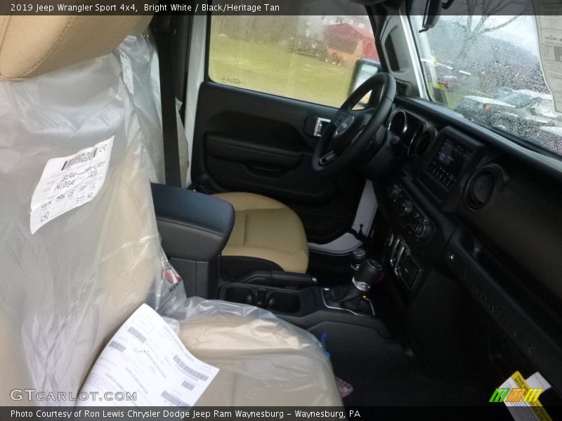 Bright White / Black/Heritage Tan 2019 Jeep Wrangler Sport 4x4