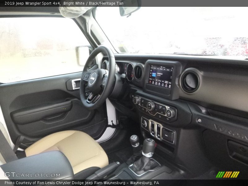 Bright White / Black/Heritage Tan 2019 Jeep Wrangler Sport 4x4
