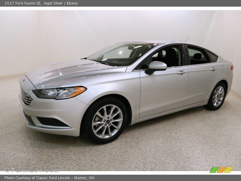Ingot Silver / Ebony 2017 Ford Fusion SE