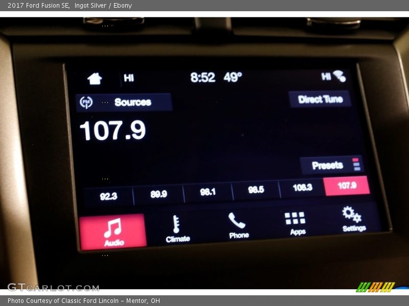 Ingot Silver / Ebony 2017 Ford Fusion SE