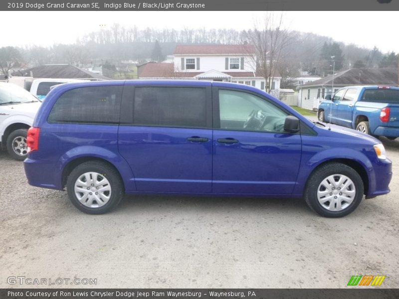 Indigo Blue / Black/Light Graystone 2019 Dodge Grand Caravan SE