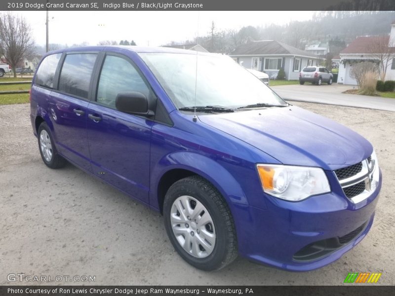 Indigo Blue / Black/Light Graystone 2019 Dodge Grand Caravan SE