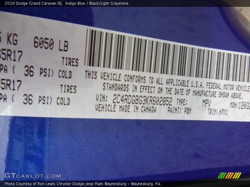 Indigo Blue / Black/Light Graystone 2019 Dodge Grand Caravan SE