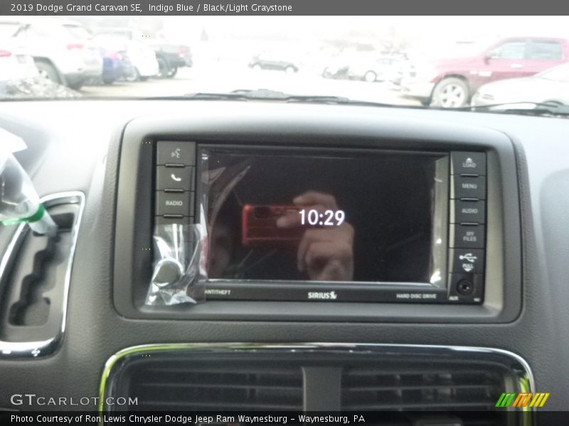 Indigo Blue / Black/Light Graystone 2019 Dodge Grand Caravan SE