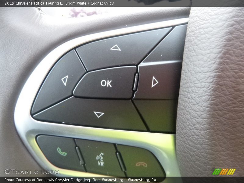 Bright White / Cognac/Alloy 2019 Chrysler Pacifica Touring L