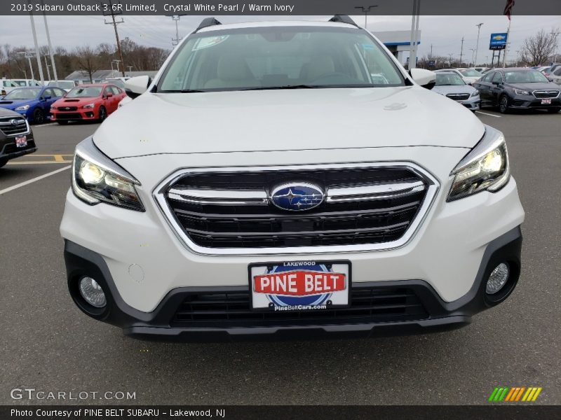 Crystal White Pearl / Warm Ivory 2019 Subaru Outback 3.6R Limited