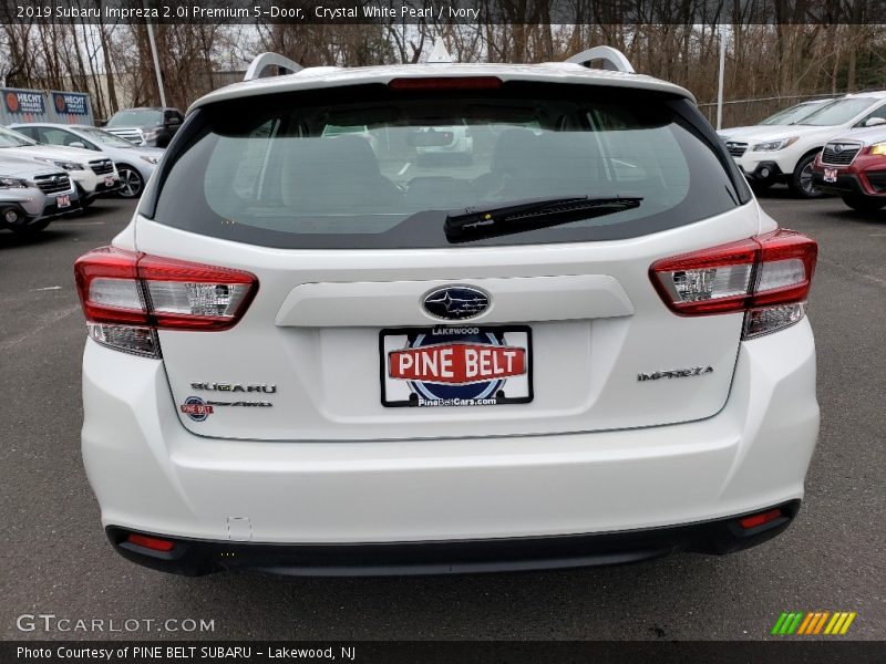 Crystal White Pearl / Ivory 2019 Subaru Impreza 2.0i Premium 5-Door