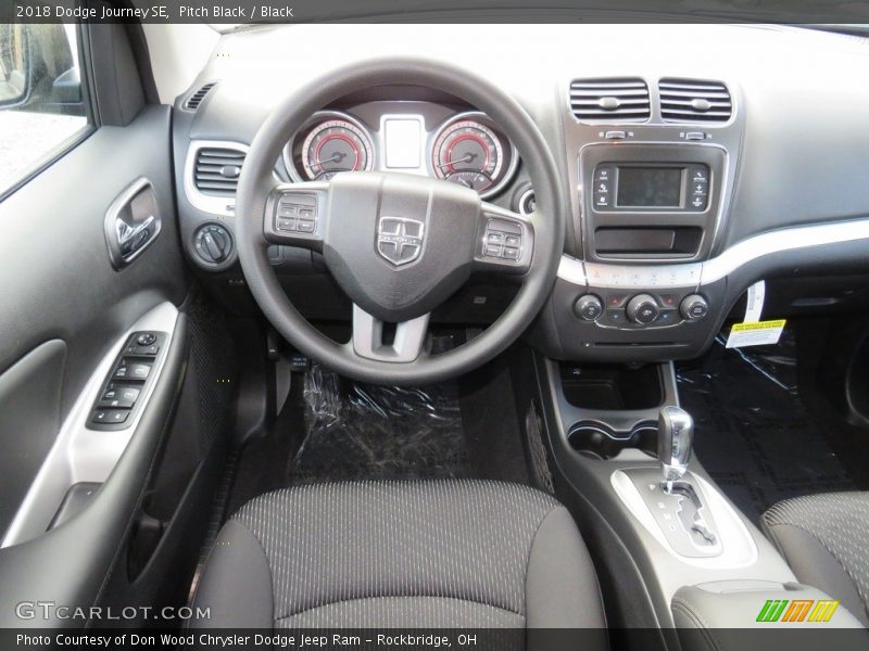 Pitch Black / Black 2018 Dodge Journey SE