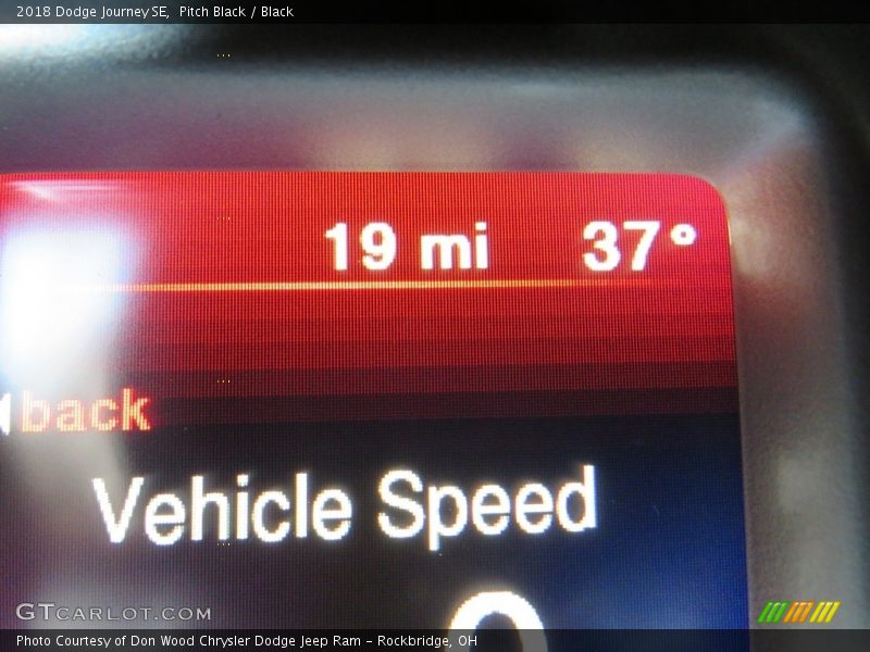 Pitch Black / Black 2018 Dodge Journey SE