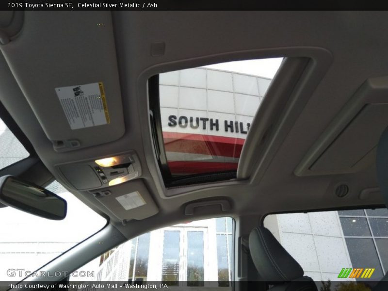 Celestial Silver Metallic / Ash 2019 Toyota Sienna SE