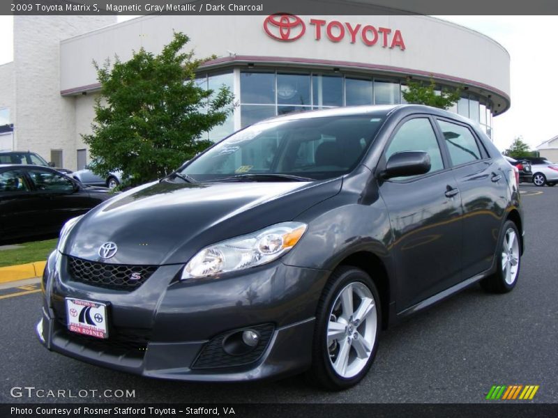 Magnetic Gray Metallic / Dark Charcoal 2009 Toyota Matrix S