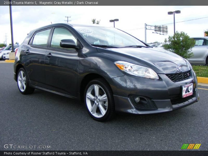 Magnetic Gray Metallic / Dark Charcoal 2009 Toyota Matrix S