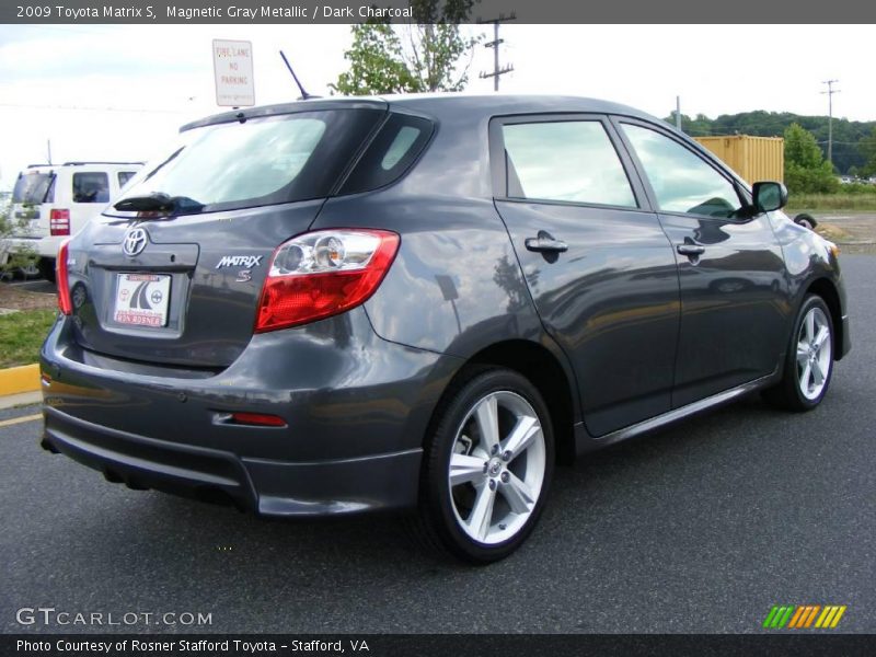 Magnetic Gray Metallic / Dark Charcoal 2009 Toyota Matrix S