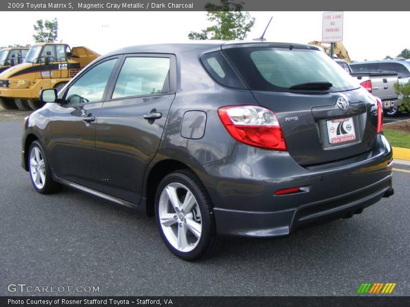 Magnetic Gray Metallic / Dark Charcoal 2009 Toyota Matrix S