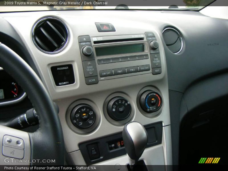 Magnetic Gray Metallic / Dark Charcoal 2009 Toyota Matrix S