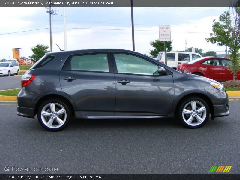 Magnetic Gray Metallic / Dark Charcoal 2009 Toyota Matrix S