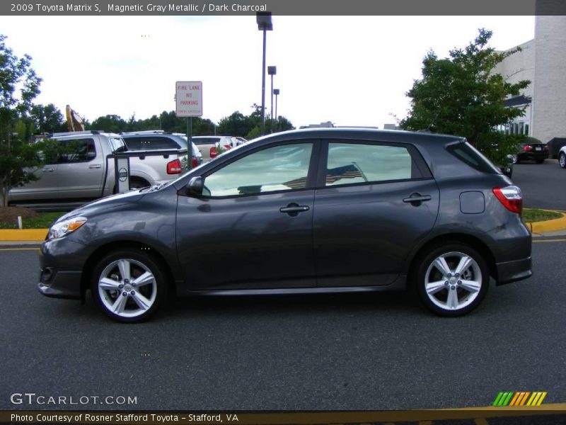 Magnetic Gray Metallic / Dark Charcoal 2009 Toyota Matrix S