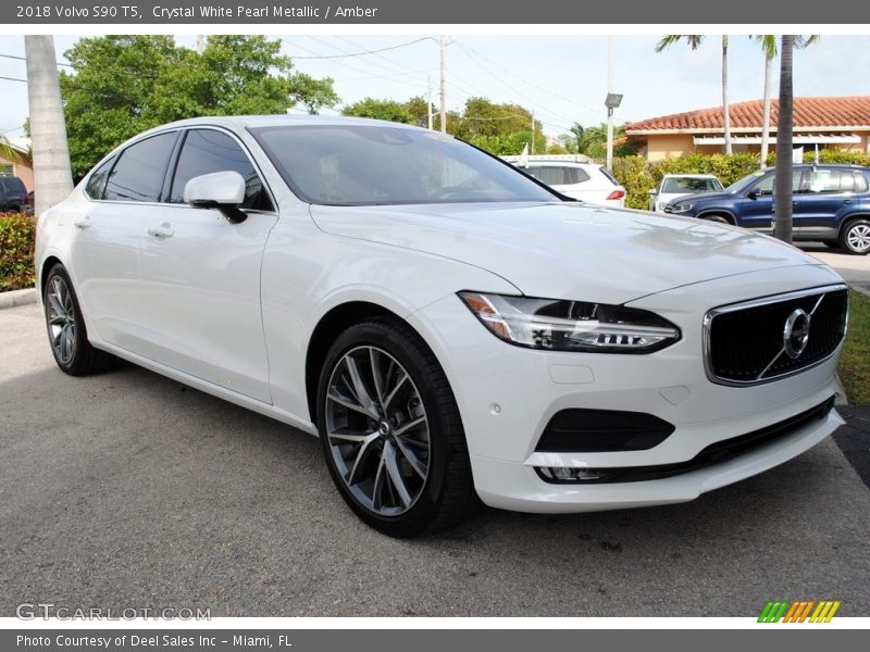 Crystal White Pearl Metallic / Amber 2018 Volvo S90 T5