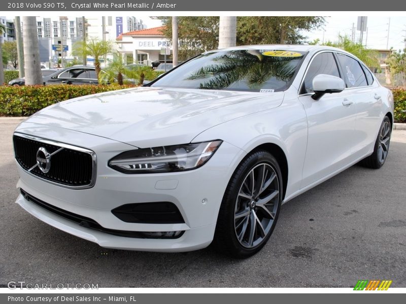 Crystal White Pearl Metallic / Amber 2018 Volvo S90 T5