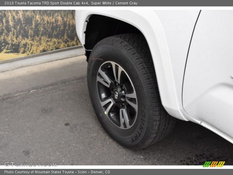 Super White / Cement Gray 2019 Toyota Tacoma TRD Sport Double Cab 4x4