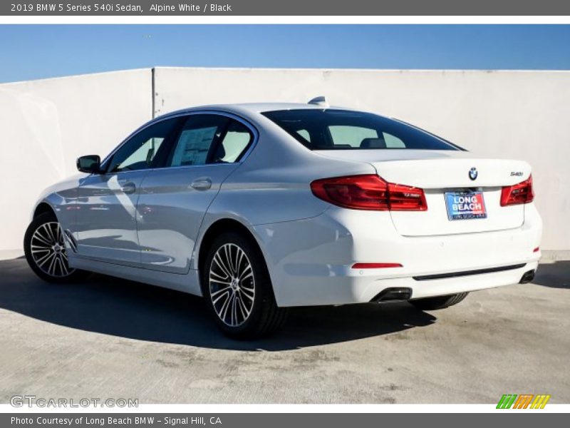 Alpine White / Black 2019 BMW 5 Series 540i Sedan