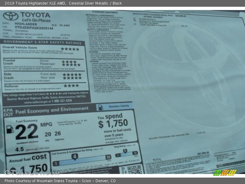 Celestial Silver Metallic / Black 2019 Toyota Highlander XLE AWD