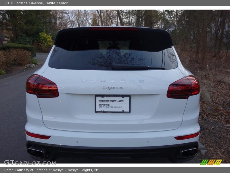 White / Black 2016 Porsche Cayenne