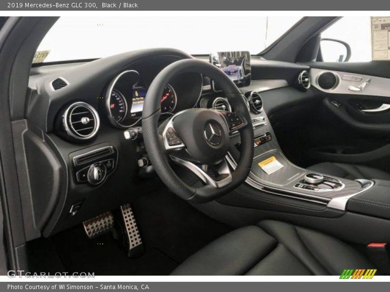 Black / Black 2019 Mercedes-Benz GLC 300