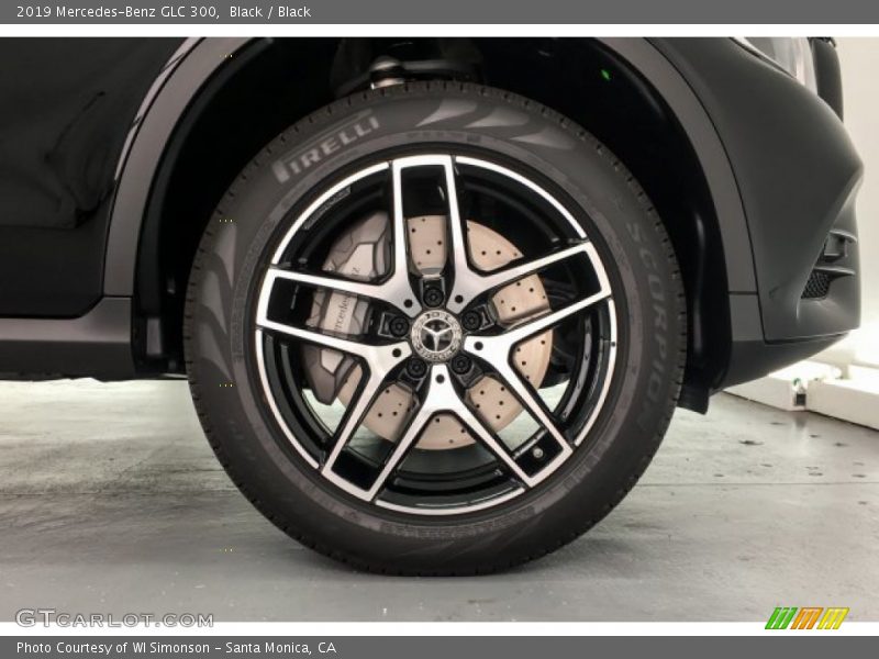 Black / Black 2019 Mercedes-Benz GLC 300