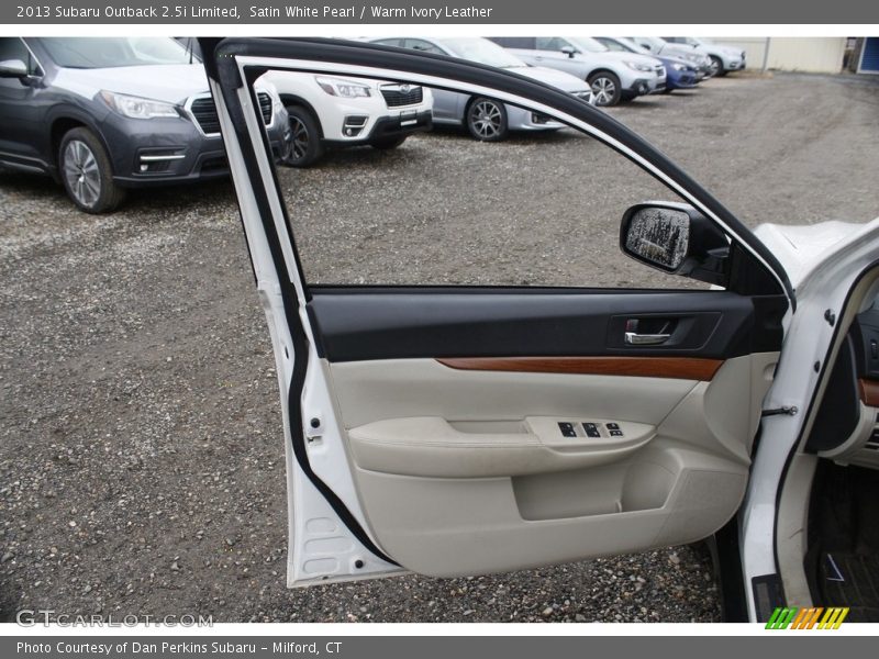 Satin White Pearl / Warm Ivory Leather 2013 Subaru Outback 2.5i Limited