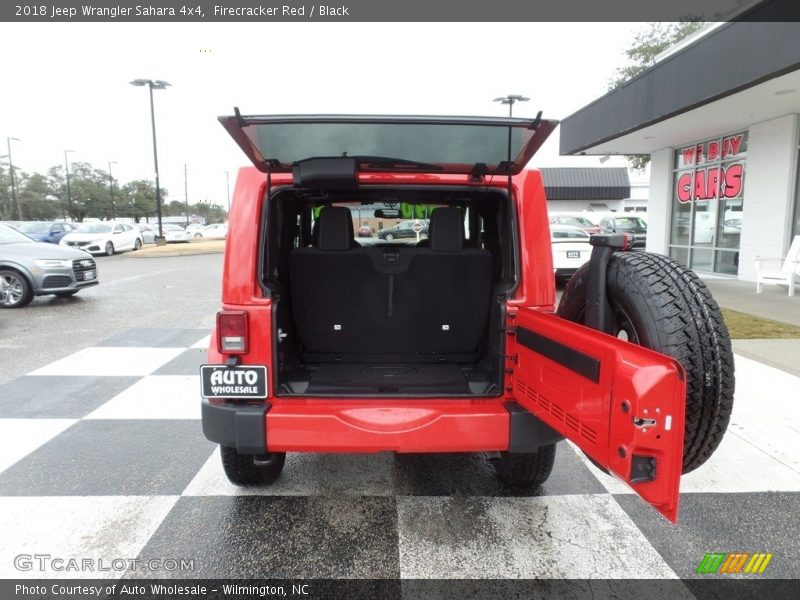 Firecracker Red / Black 2018 Jeep Wrangler Sahara 4x4