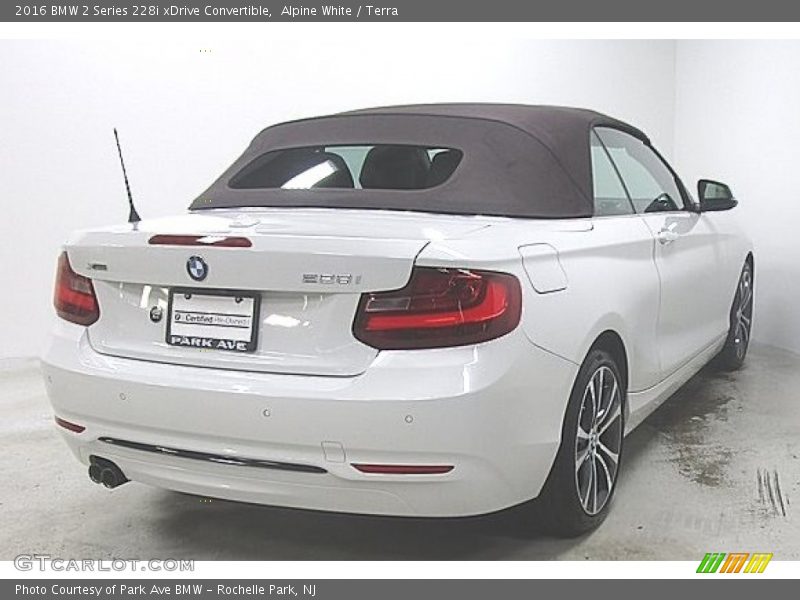 Alpine White / Terra 2016 BMW 2 Series 228i xDrive Convertible