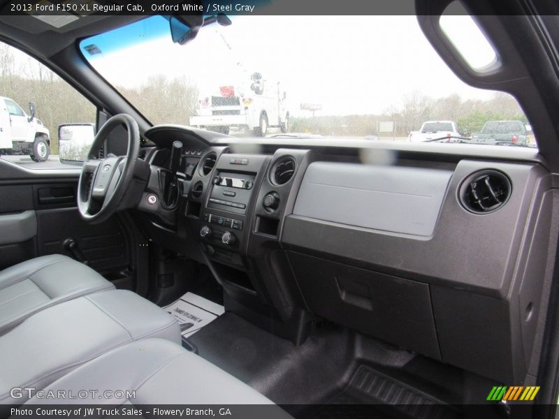 Oxford White / Steel Gray 2013 Ford F150 XL Regular Cab