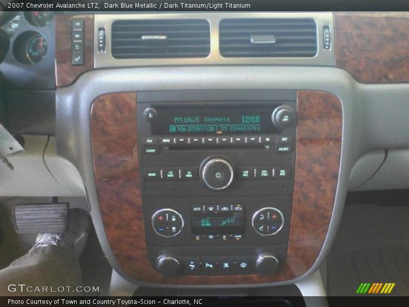 Dark Blue Metallic / Dark Titanium/Light Titanium 2007 Chevrolet Avalanche LTZ