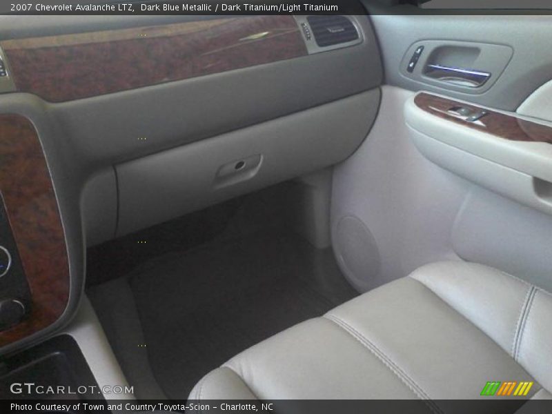 Dark Blue Metallic / Dark Titanium/Light Titanium 2007 Chevrolet Avalanche LTZ