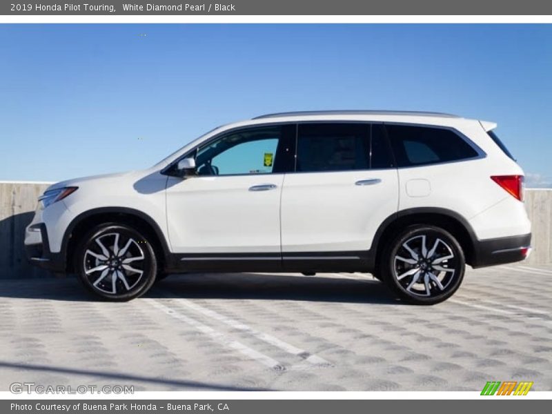White Diamond Pearl / Black 2019 Honda Pilot Touring